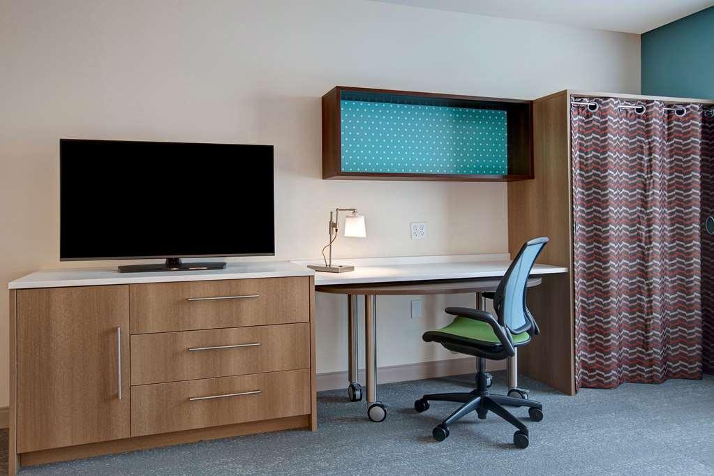 Home2 Suites By Hilton Carmel Indianapolis Room photo