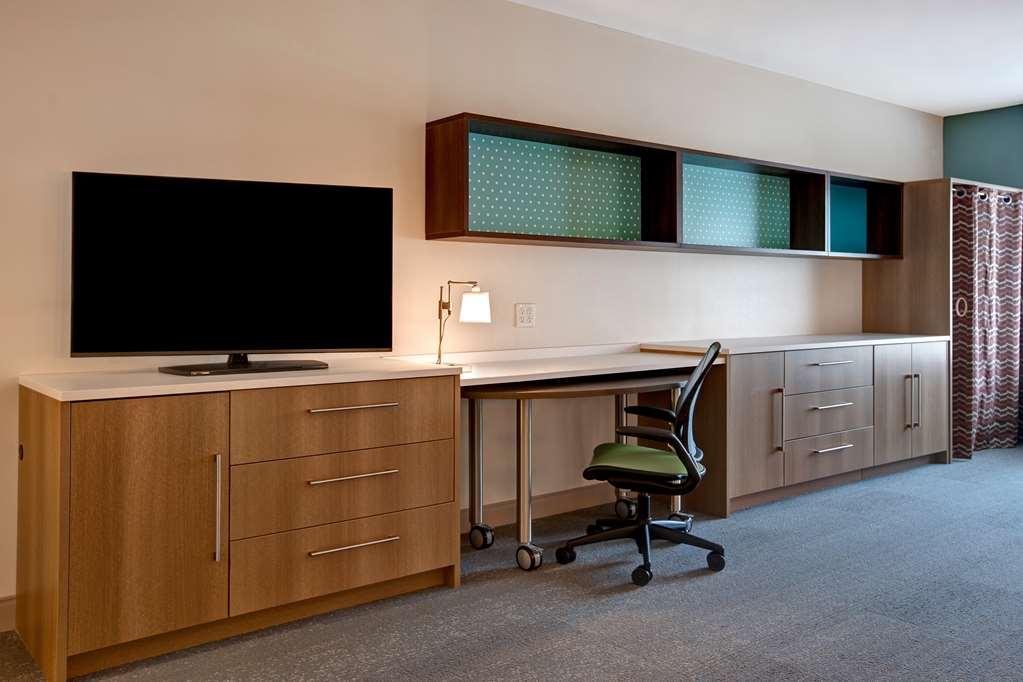 Home2 Suites By Hilton Carmel Indianapolis Room photo