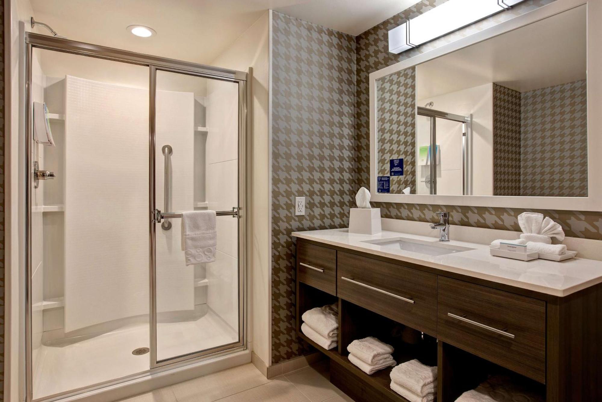 Home2 Suites By Hilton Carmel Indianapolis Exterior photo